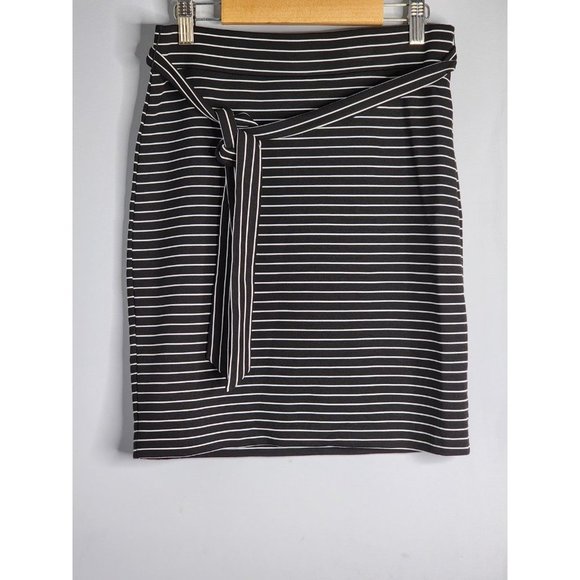 The Loft Black White Striped Women's Petite Skirt Size XS - Picture 2 of 8